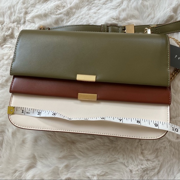 NWT Metal Chains Shoulder Bag - Picture 12 of 14